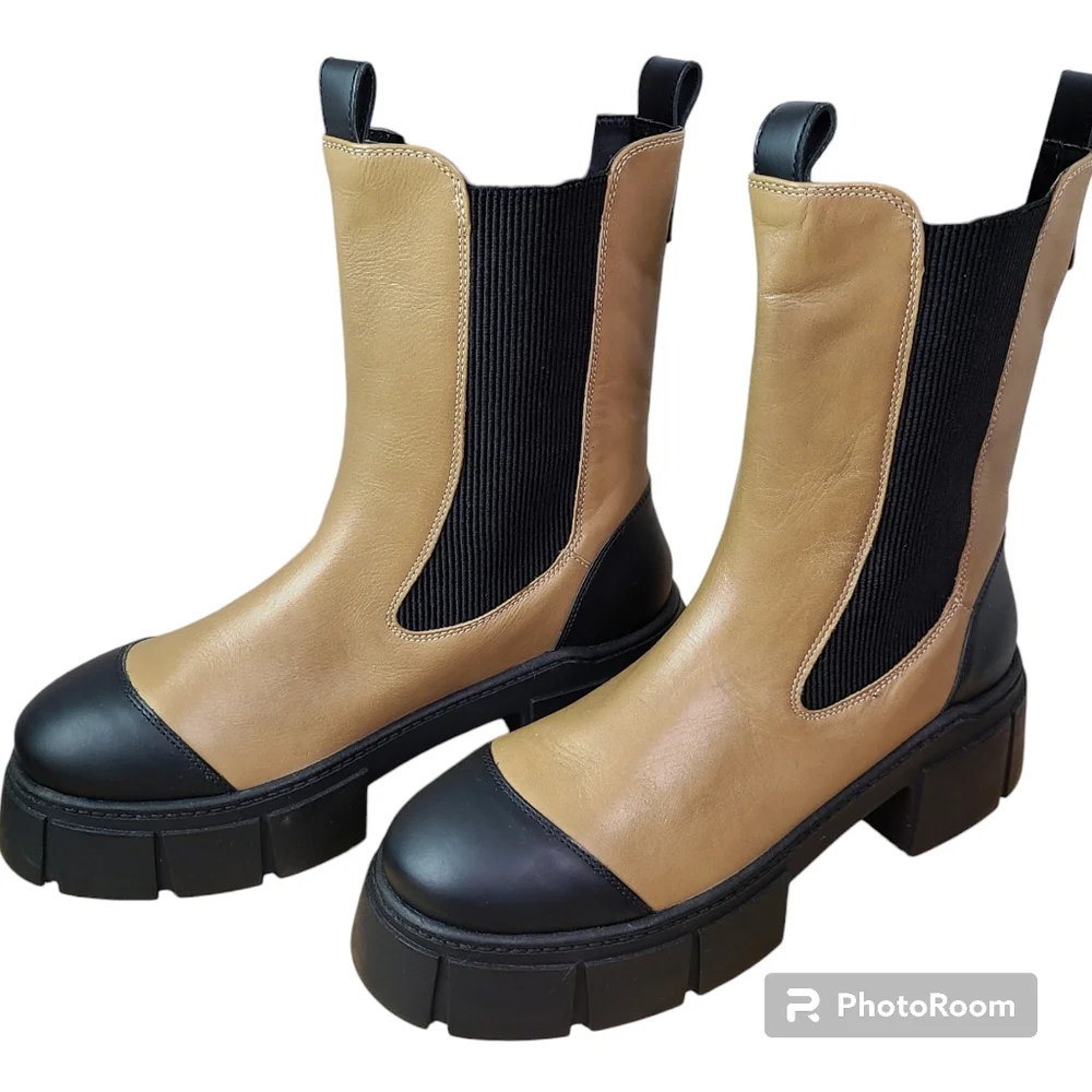NEW FREE PEOPLE Size 10 Maren Tan Leather Chunky Utility Platform Chelsea Boots